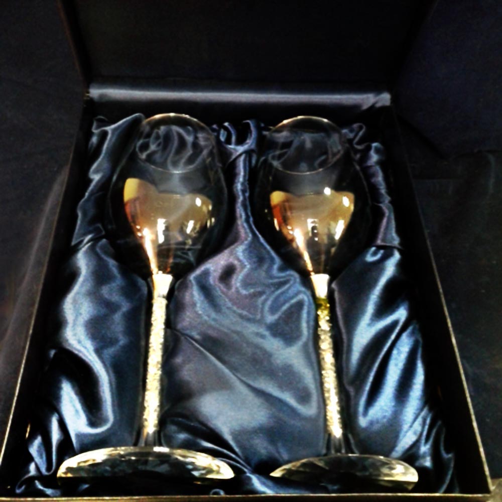 Wine Glass with Crystal Stem